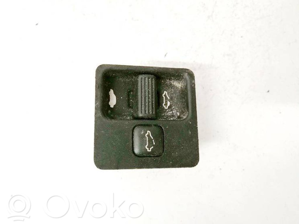 Honda Civic Kattoluukun kytkin