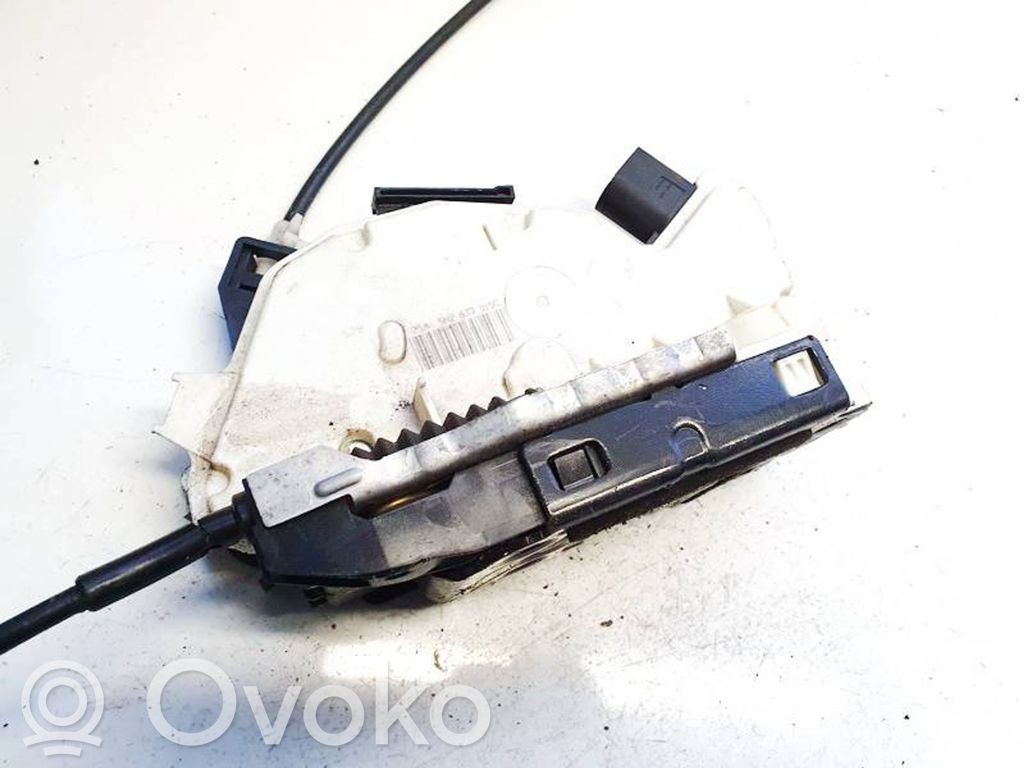 Etuoven lukko   5N2837015C,25A,5N2837015C