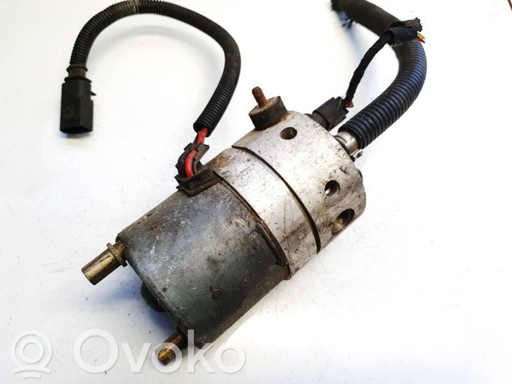 Volkswagen PASSAT B5.5 Avattavan katon hydraulipumppu 
