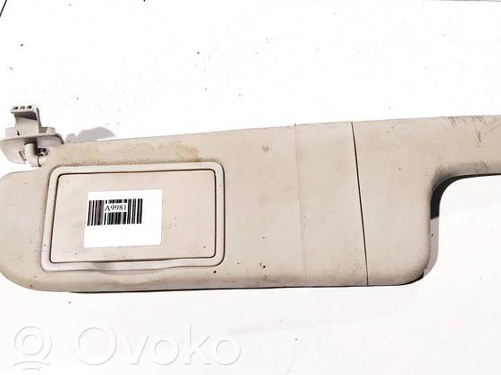 Sun visor