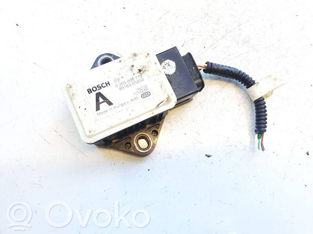 Toyota Avensis T270 Capteur de vitesse de lacet d'accélération ESP
