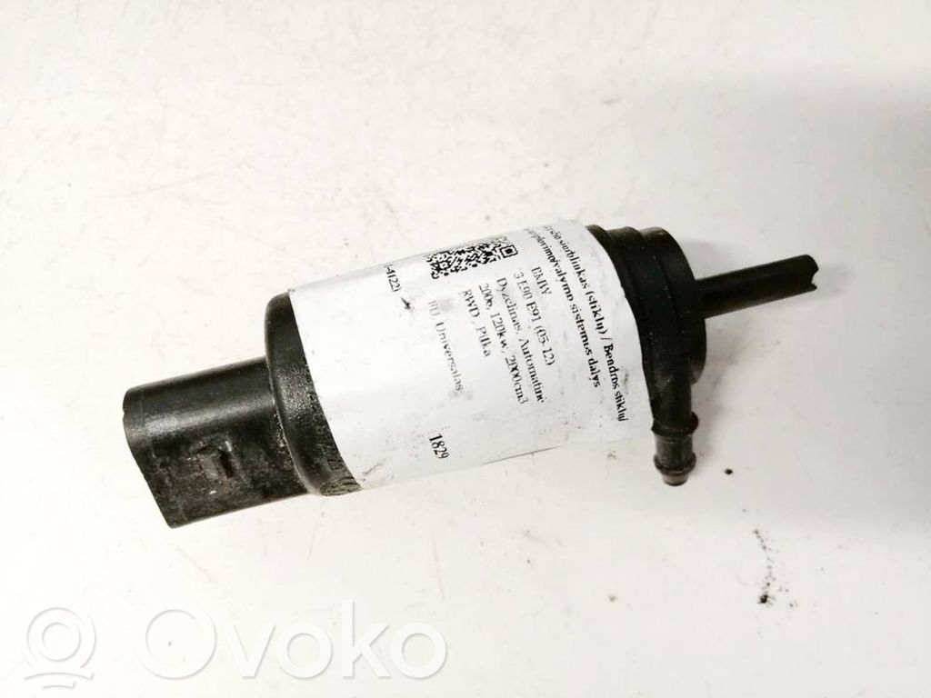 Bomba del líquido limpiaparabrisas luna delantera   67128377612,67,128377612,67128377612