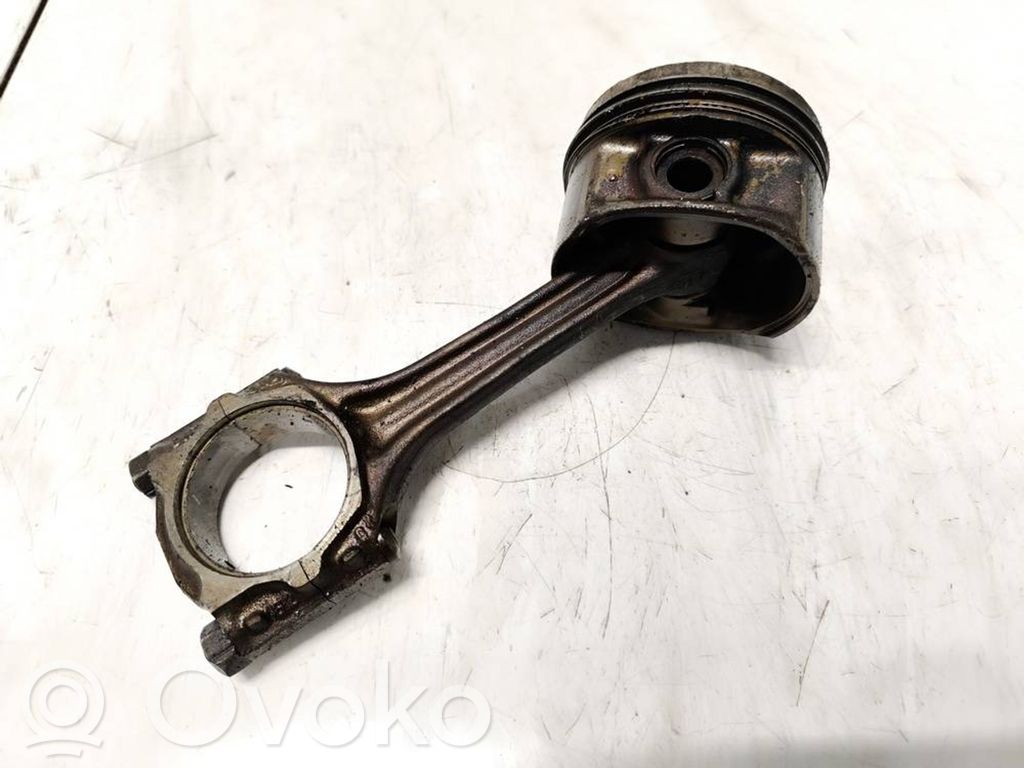 Audi A4 S4 B5 8D Pistón con biela 