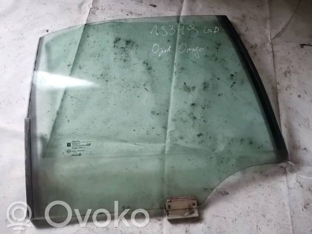 Opel Omega B2 Geam ușă spate