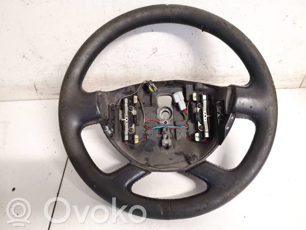 Ohjauspyörä   8200004211,8200202303,8200004211,8200202303