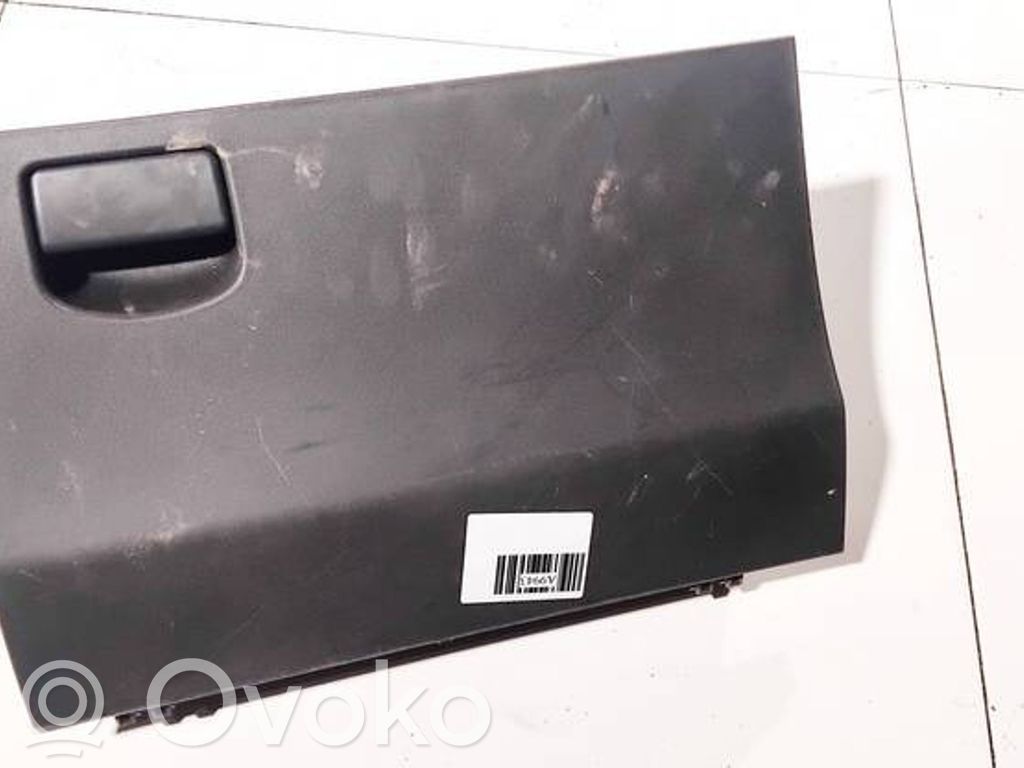 Toyota Yaris Boite à gants