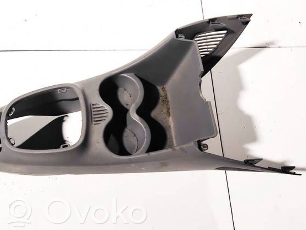 Toyota Aygo AB10 Altra parte interiore 