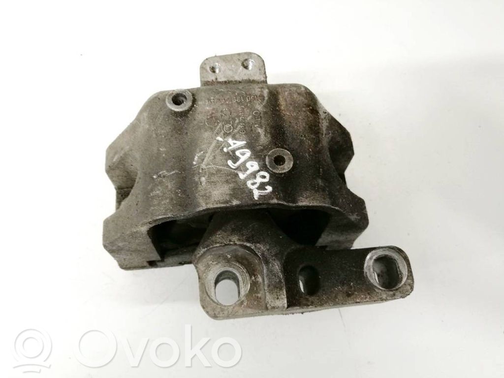 Volkswagen Golf IV Supporto di montaggio del motore