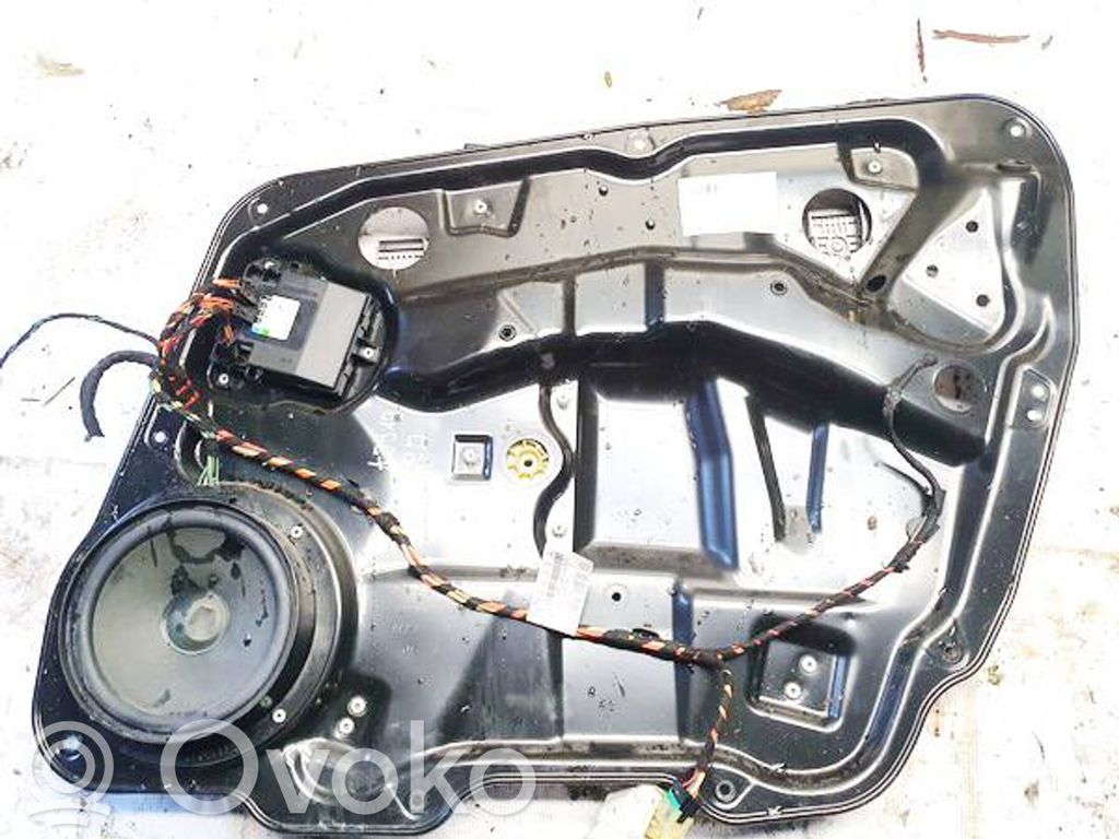 Mercedes-Benz ML W164 Alzacristalli del portellone scorrevole con motorino