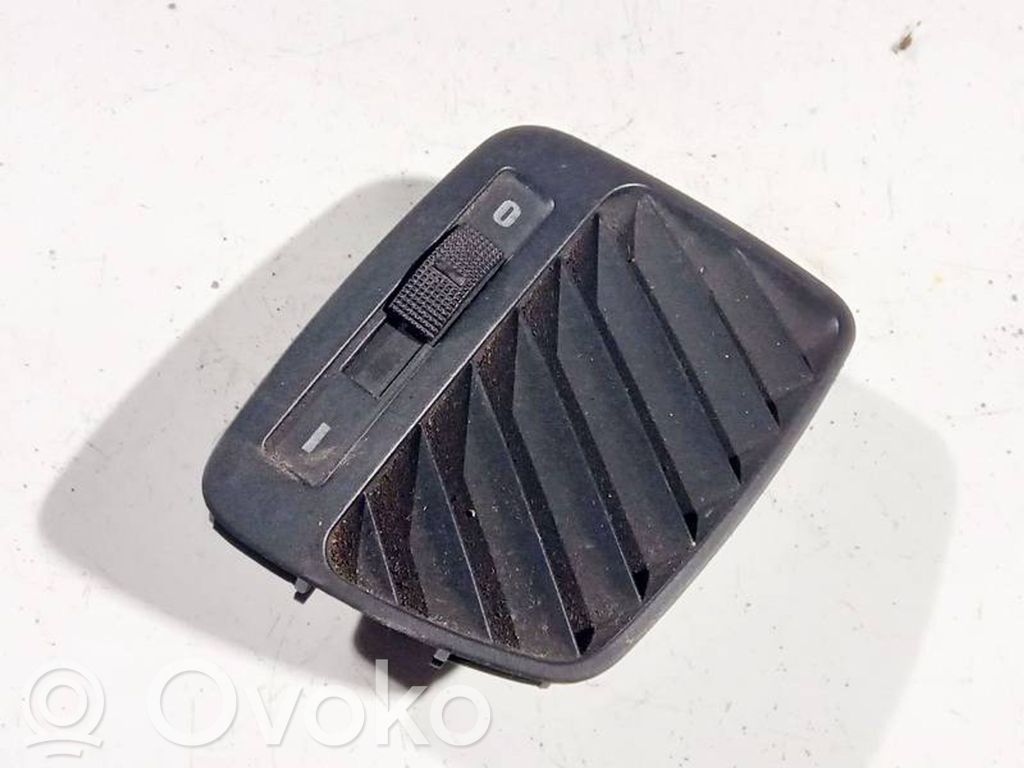 Grille d'aération centrale   4B0819793,4B0819793