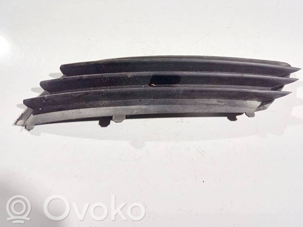 Opel Astra H Grilă inferioară bară față