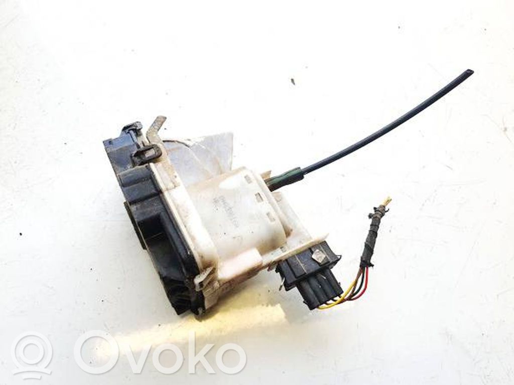 Volkswagen Golf III Zamek drzwi tylnych 