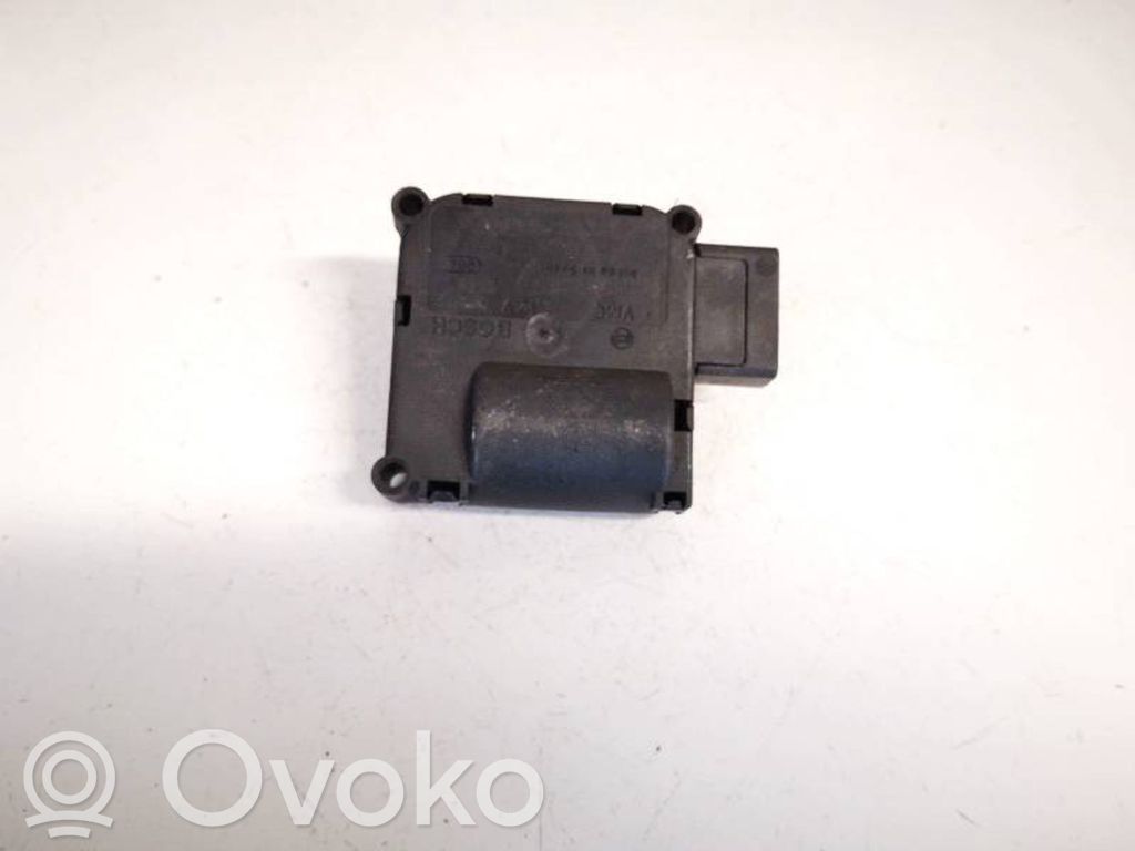 Motor/actuator clapetă aer   4F0820511,0132801319,0132801319,4F0820511