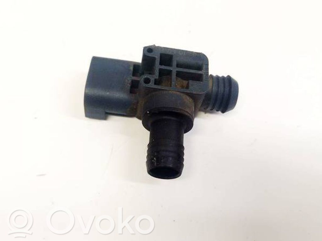 Opel Astra J Supapă vacuum 