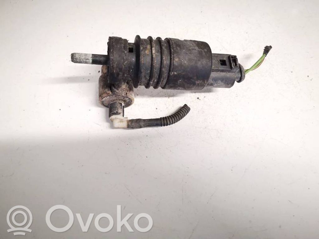 Volkswagen Touran I Pompa lavavetri parabrezza/vetro frontale