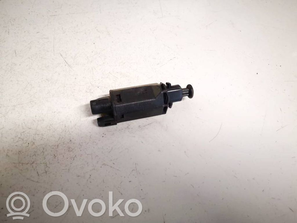 Volkswagen PASSAT B4 Interruttore del pedale del freno