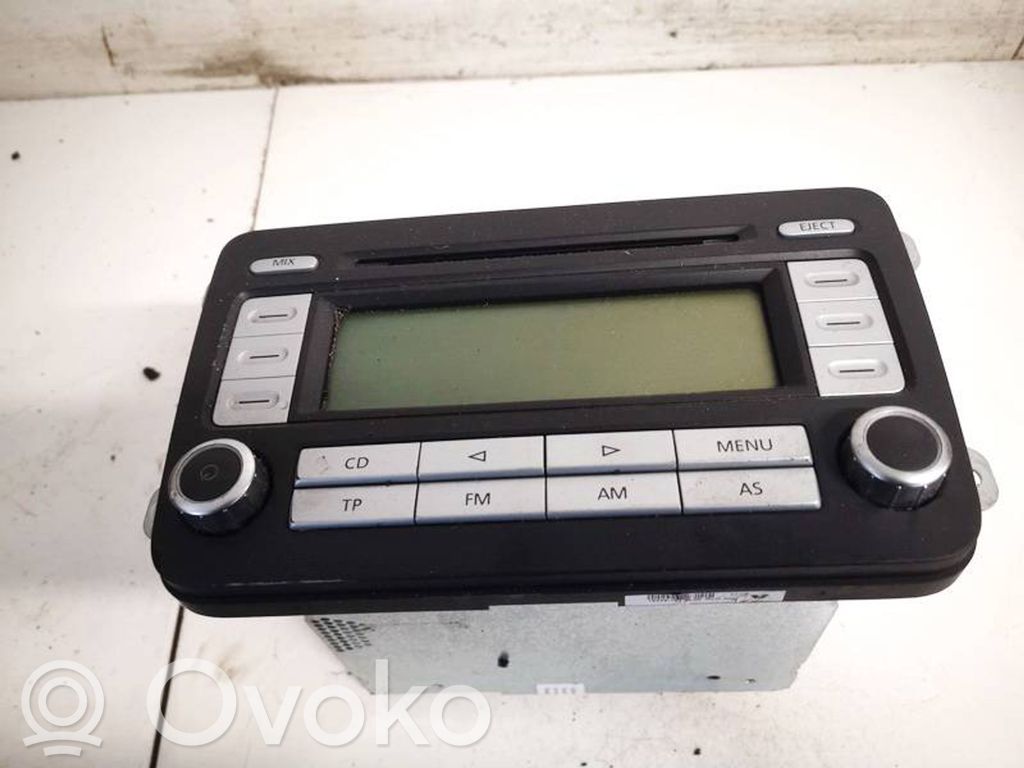 Volkswagen PASSAT B6 Panel / Radioodtwarzacz CD/DVD/GPS