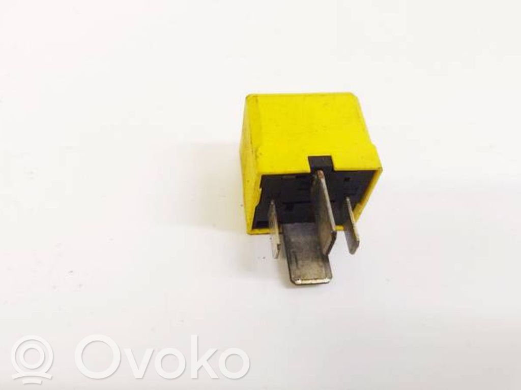 Opel Astra H Alte relee 