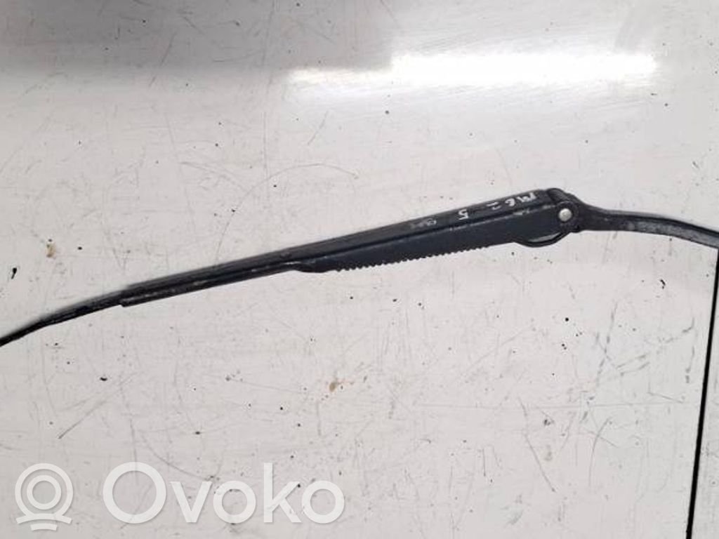 Mazda MX-6 Brazo del limpiaparabrisas delantero 