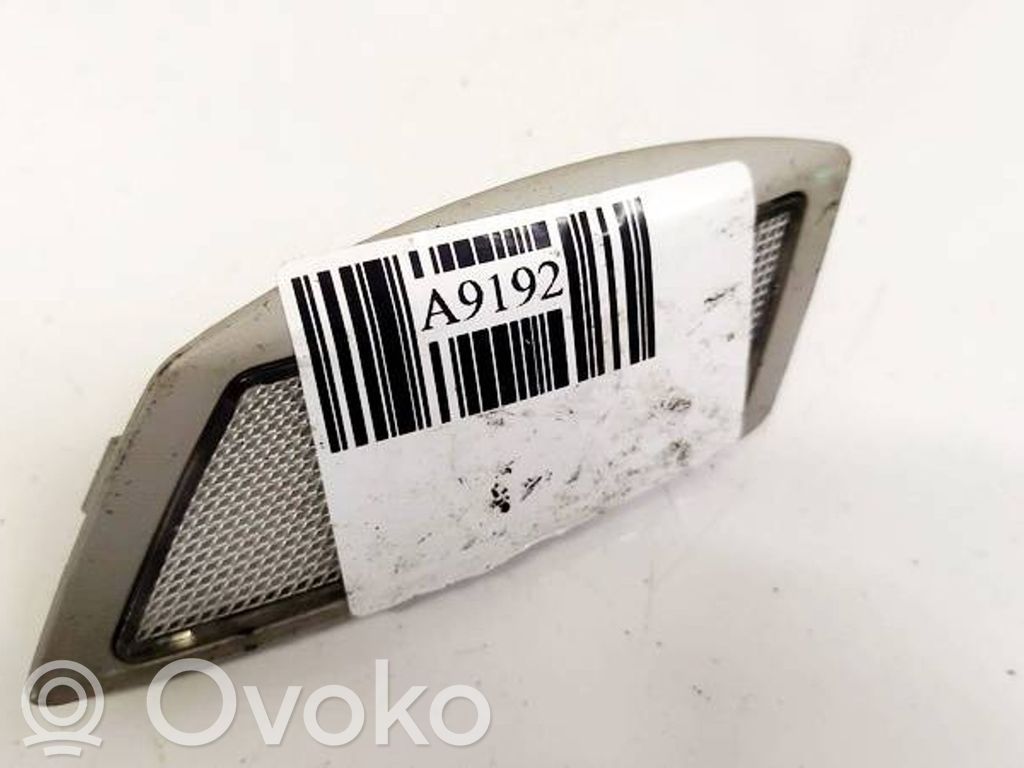 Mercedes-Benz C AMG W204 Lampă scaun spate 