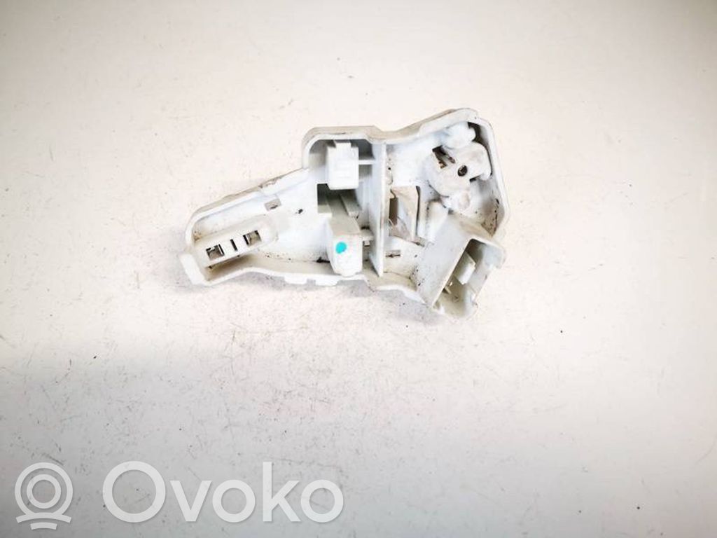 Volkswagen PASSAT CC Cubierta del soporte de la lámpara de la luz trasera
