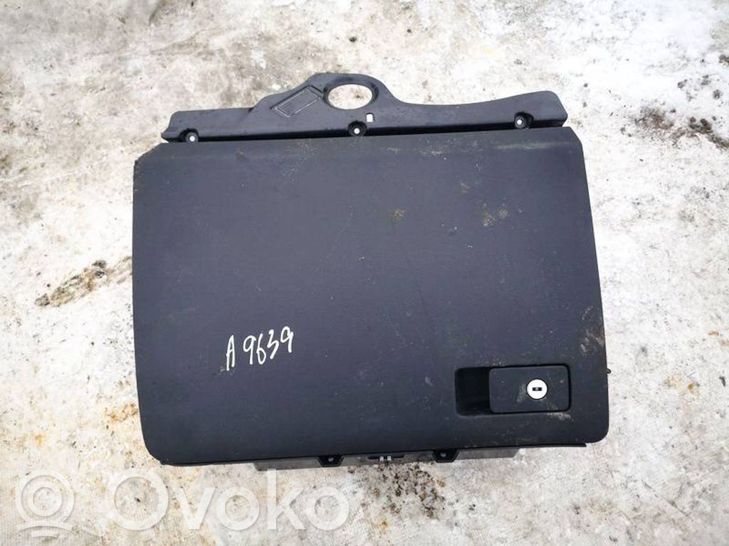 Volkswagen PASSAT B7 Vano portaoggetti