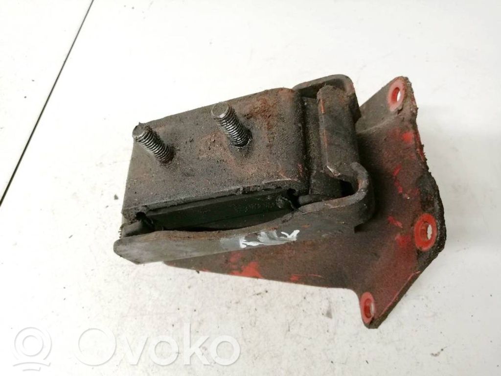 Soporte de montaje del motor