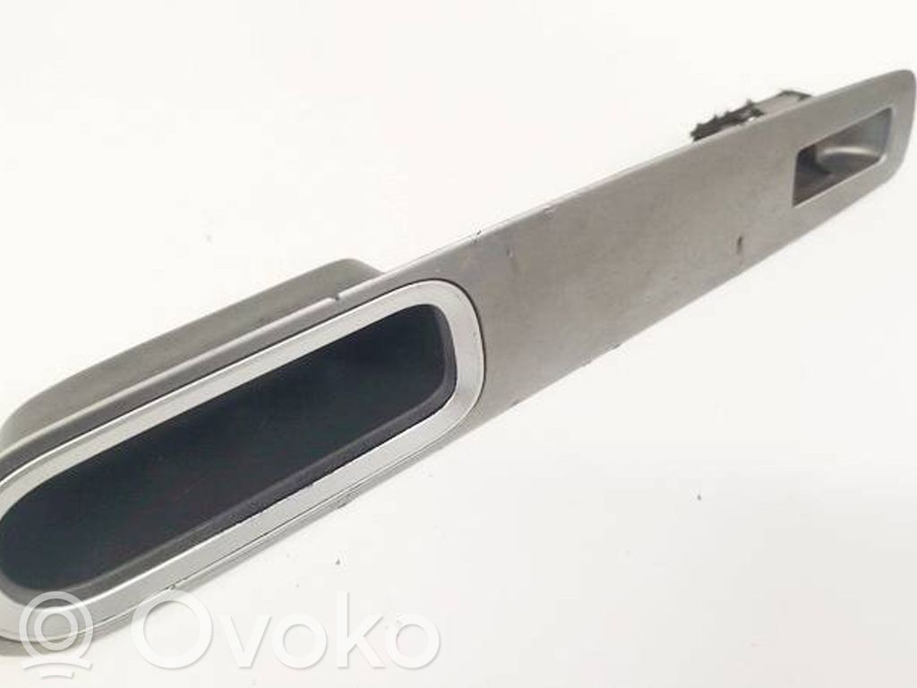 Subaru B9 Tribeca Support bouton lève vitre porte avant
