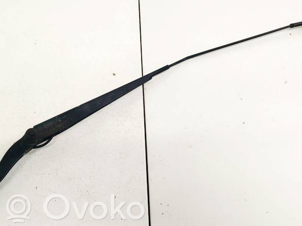 Mazda 3 I Brazo del limpiaparabrisas delantero 
