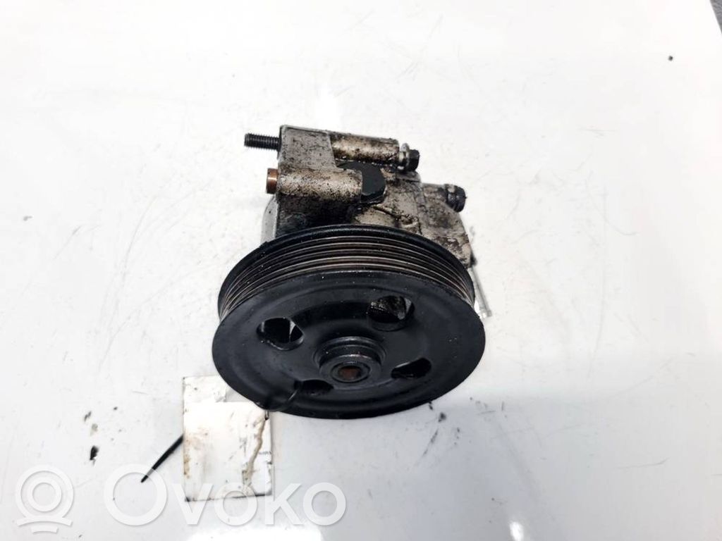 Ford S-MAX Ohjaustehostimen pumppu 