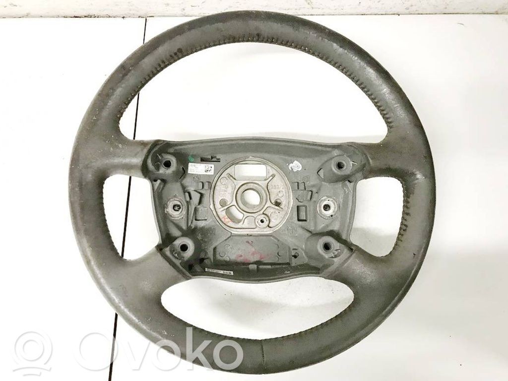 Audi A4 S4 B6 8E 8H Kierownica 