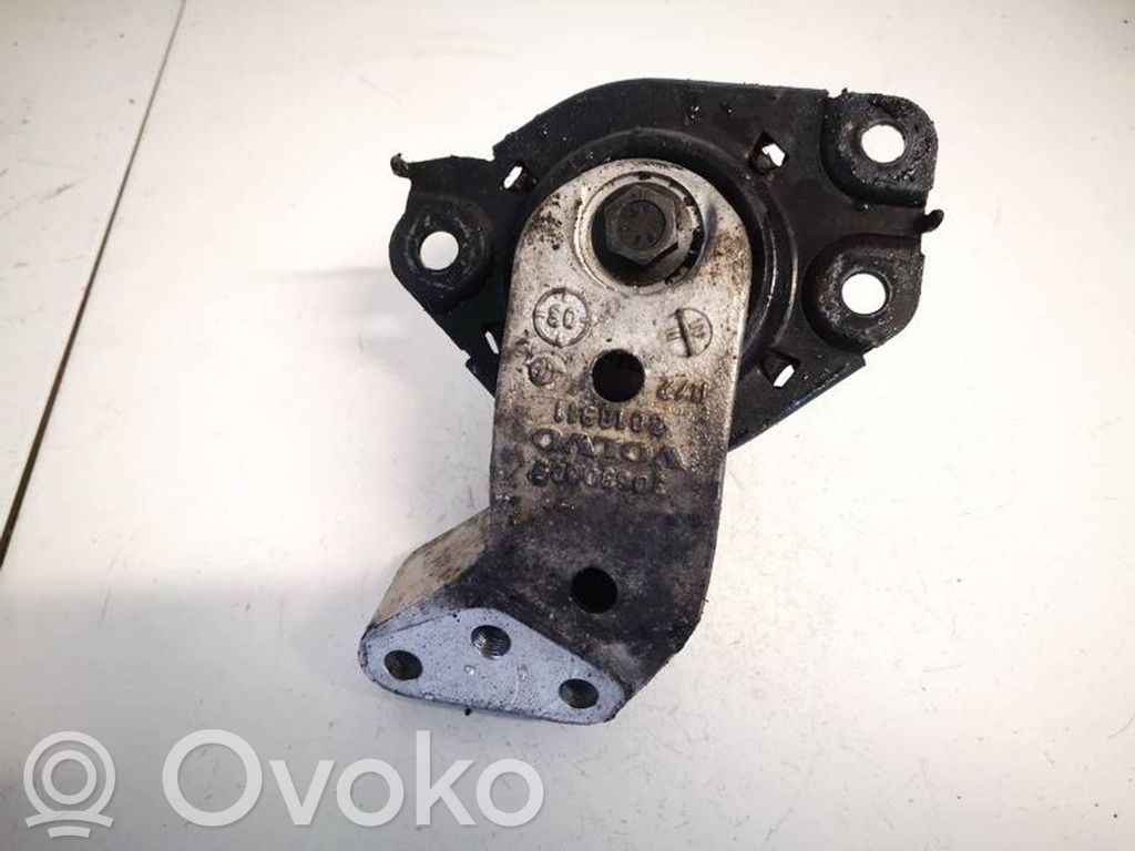 Volvo S40, V40 Engine mount bracket 