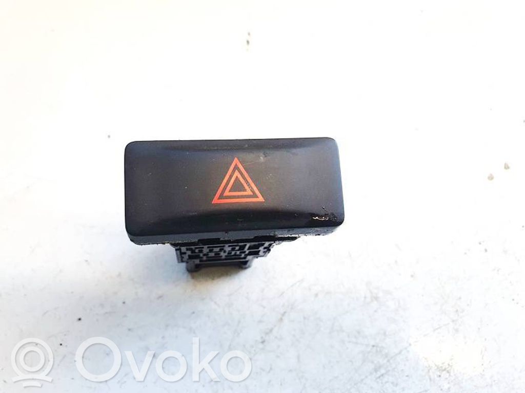 Nissan X-Trail T31 Comutator lumini pericol