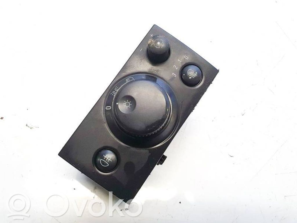 Opel Vectra C Light switch 