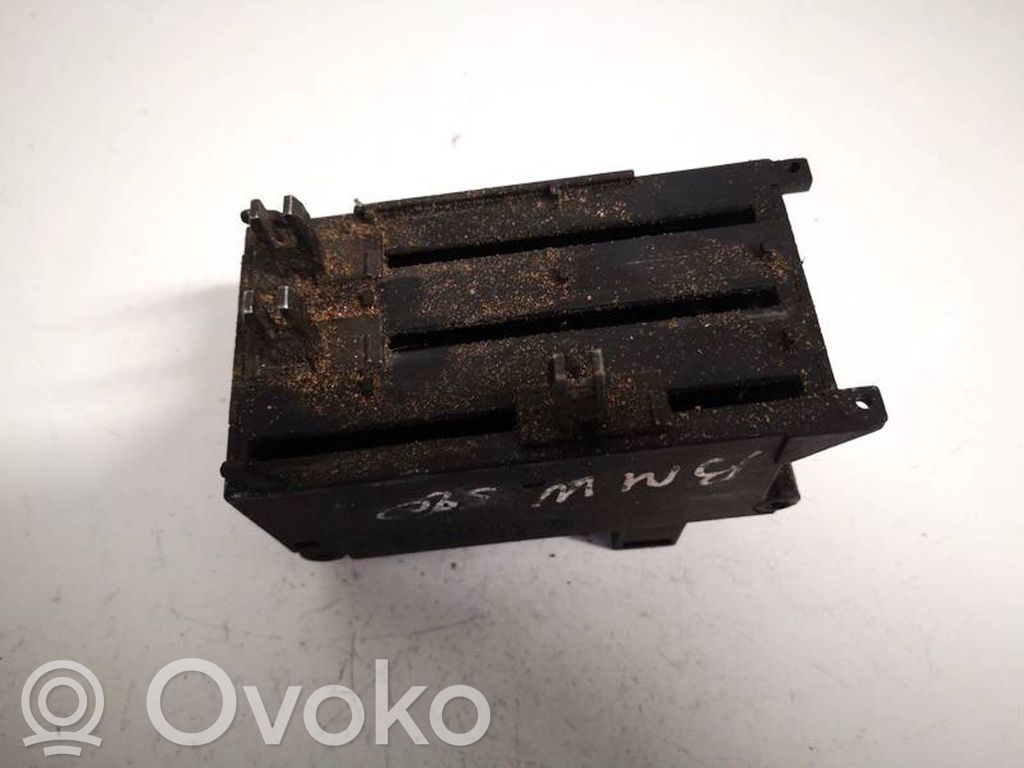 BMW 5 E34 Climate control unit 