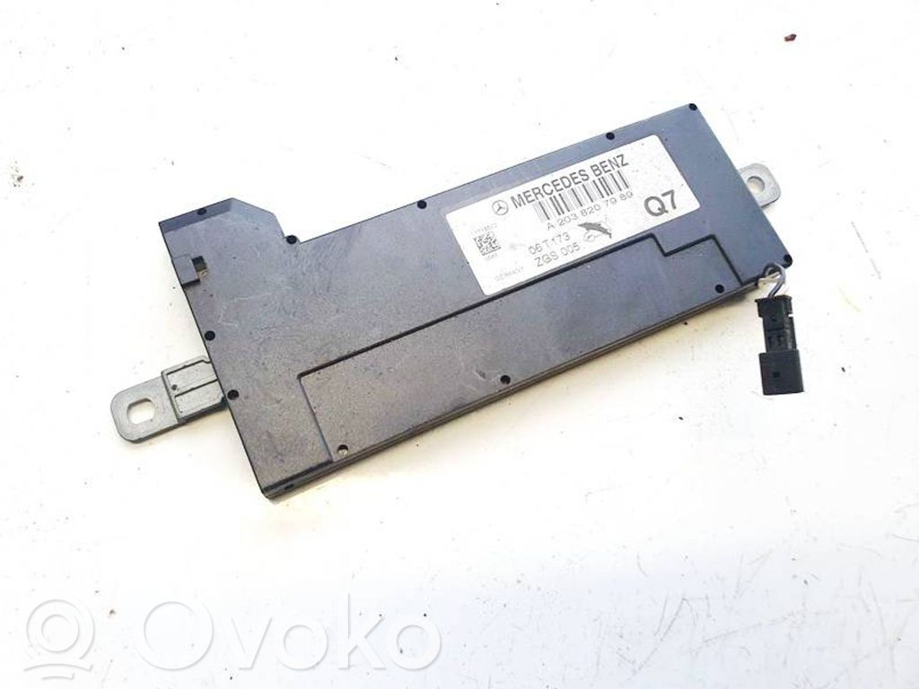 Mercedes-Benz C W203 Antennin ohjainlaite