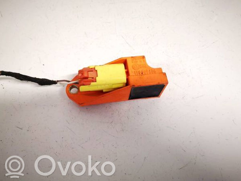 Volkswagen Touran I Czujnik uderzenia Airbag