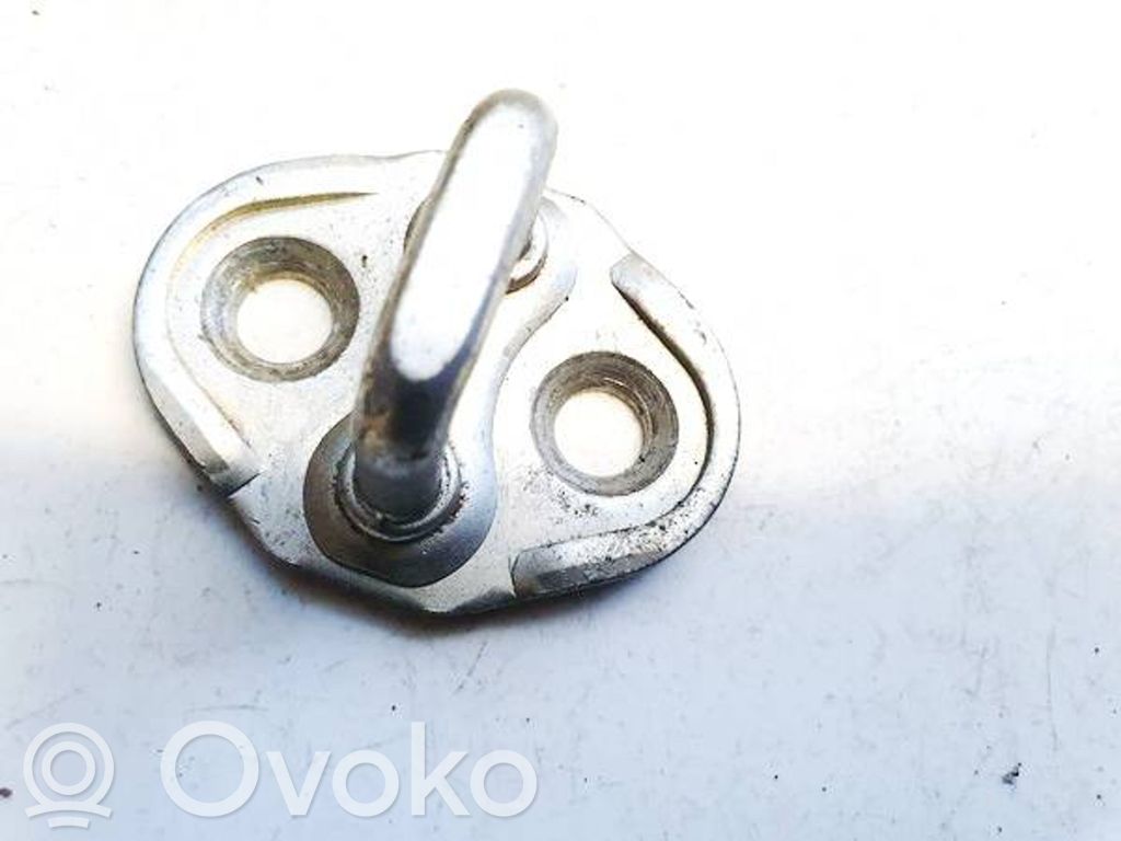 Front door lock loop/hook striker   7K07,7K07