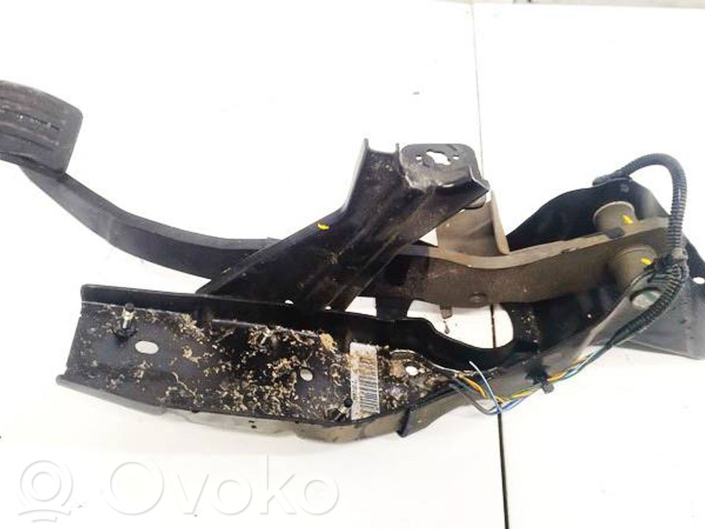 Pedal de freno   31202466,31202466