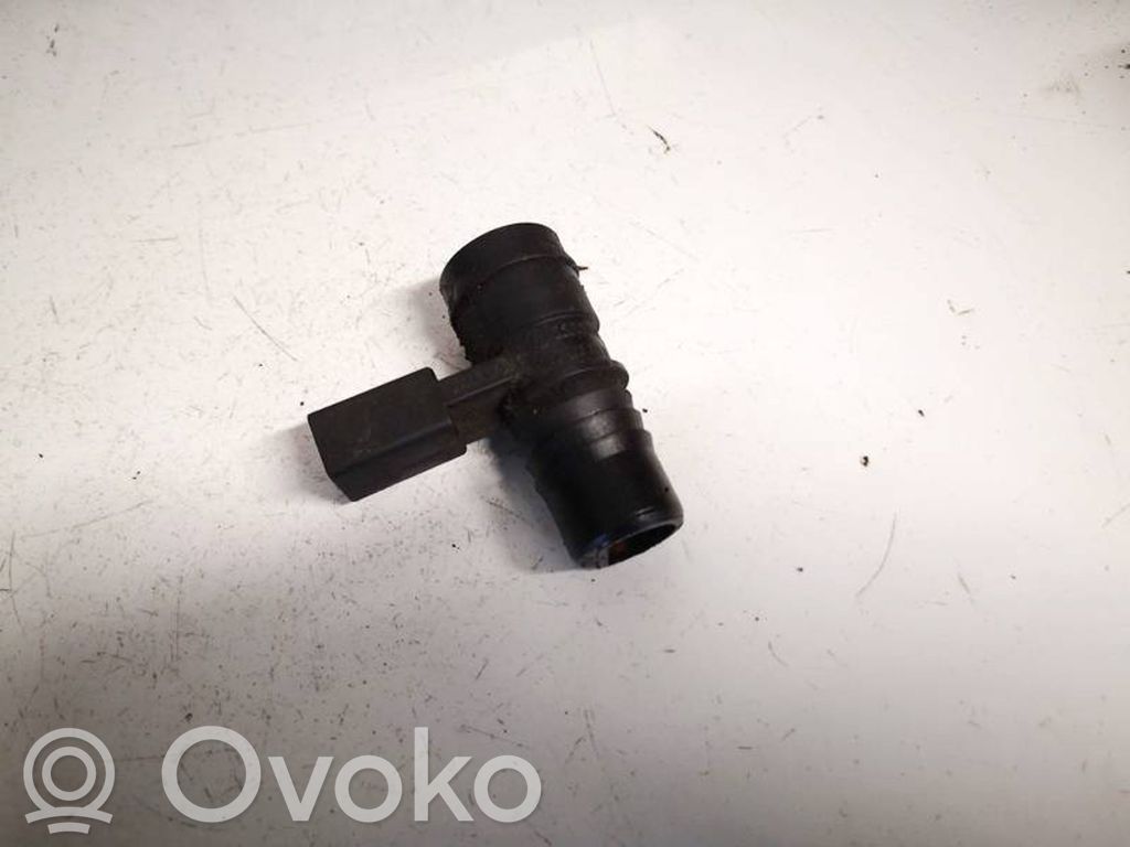Volkswagen PASSAT B6 Tuyau de liquide de refroidissement moteur