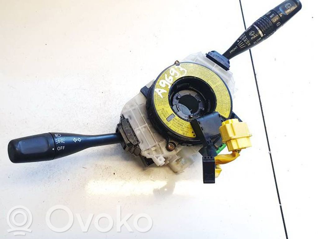Mitsubishi Grandis Lenkstockschalter Kombischalter 