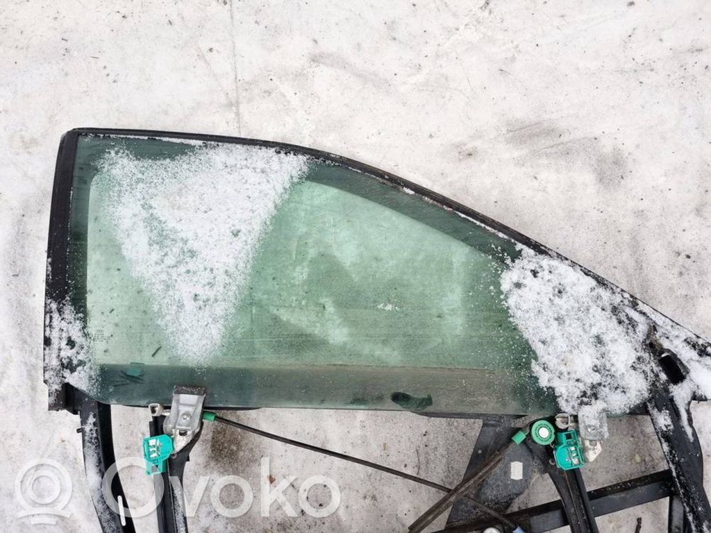 Audi A4 S4 B5 8D Szyba drzwi przednich 