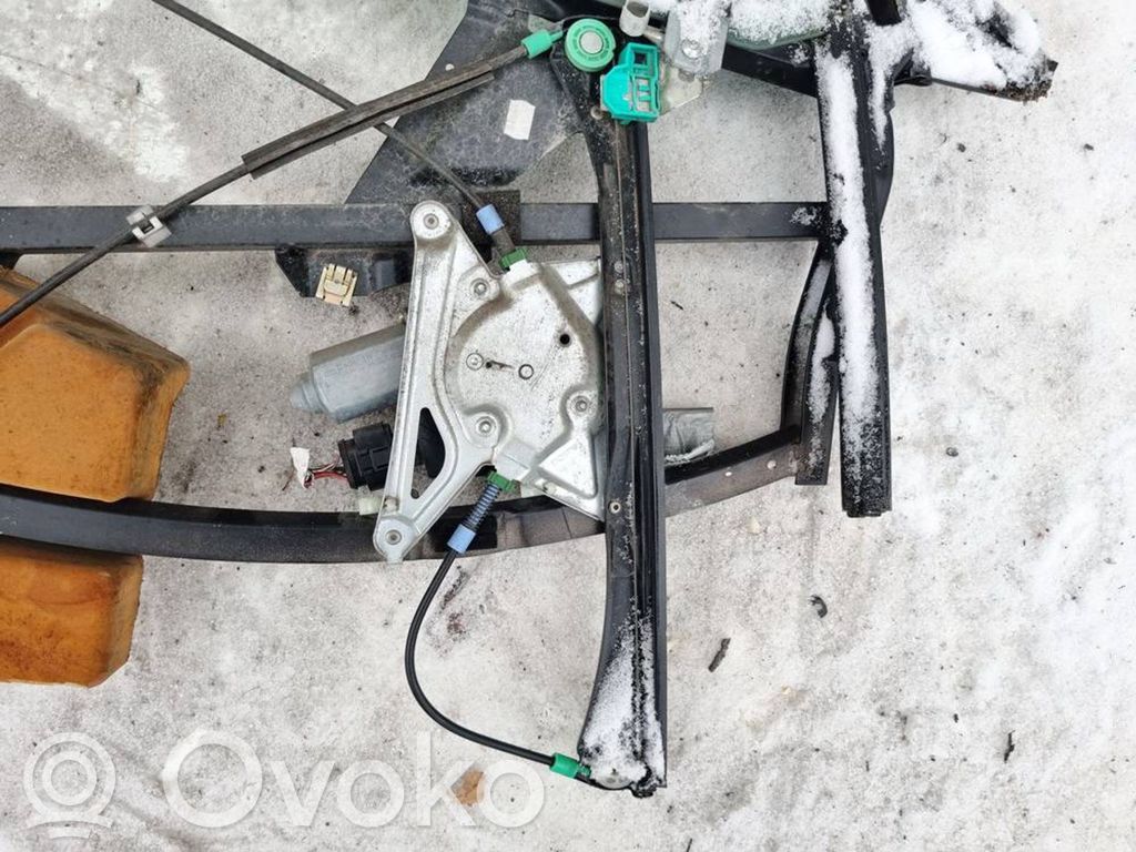 Audi A4 S4 B5 8D Alzacristalli del portellone scorrevole con motorino 