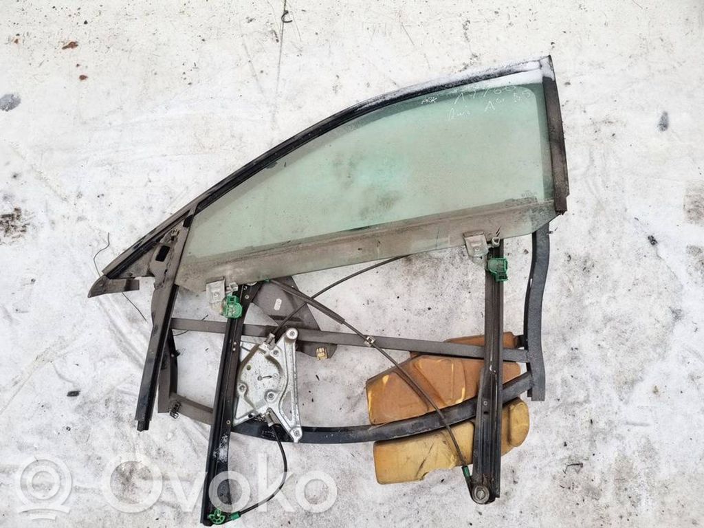 Vitre de porte avant / joint   8D0837753,8D0837753