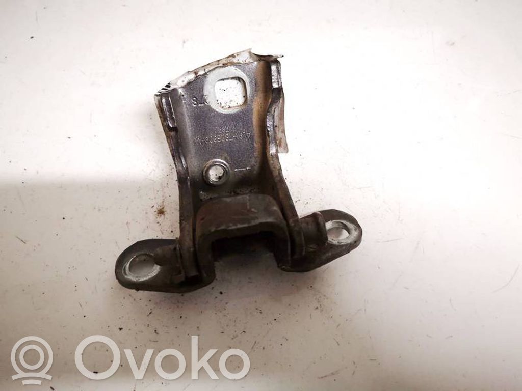 Bisagra inferior de la puerta trasera   4L8A7826800AA,4L8A7826800AA,4L8A7826800AA,4L8A7826800AA