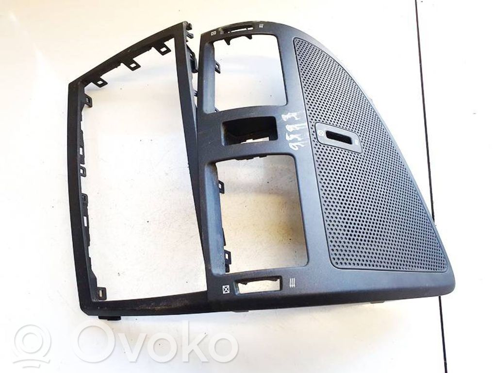 Toyota Avensis T270 Altra parte interiore