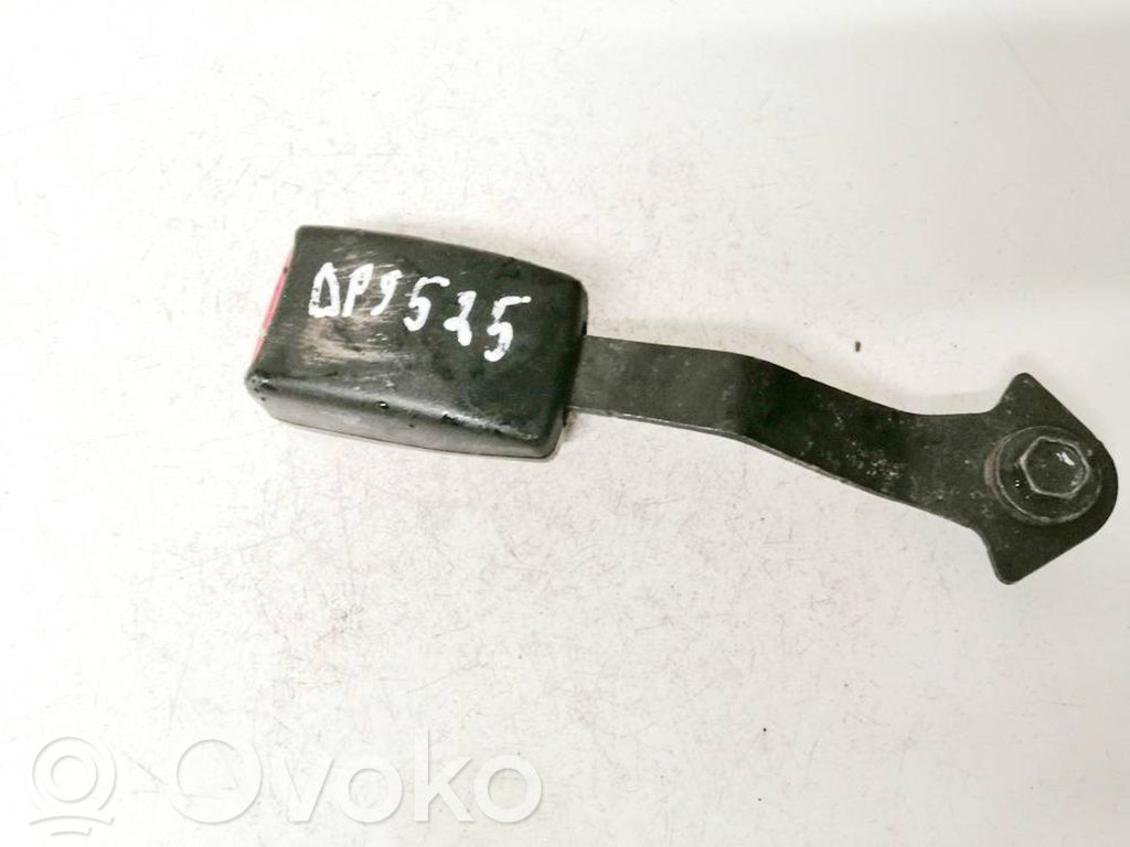 Etuistuimen turvavyön solki