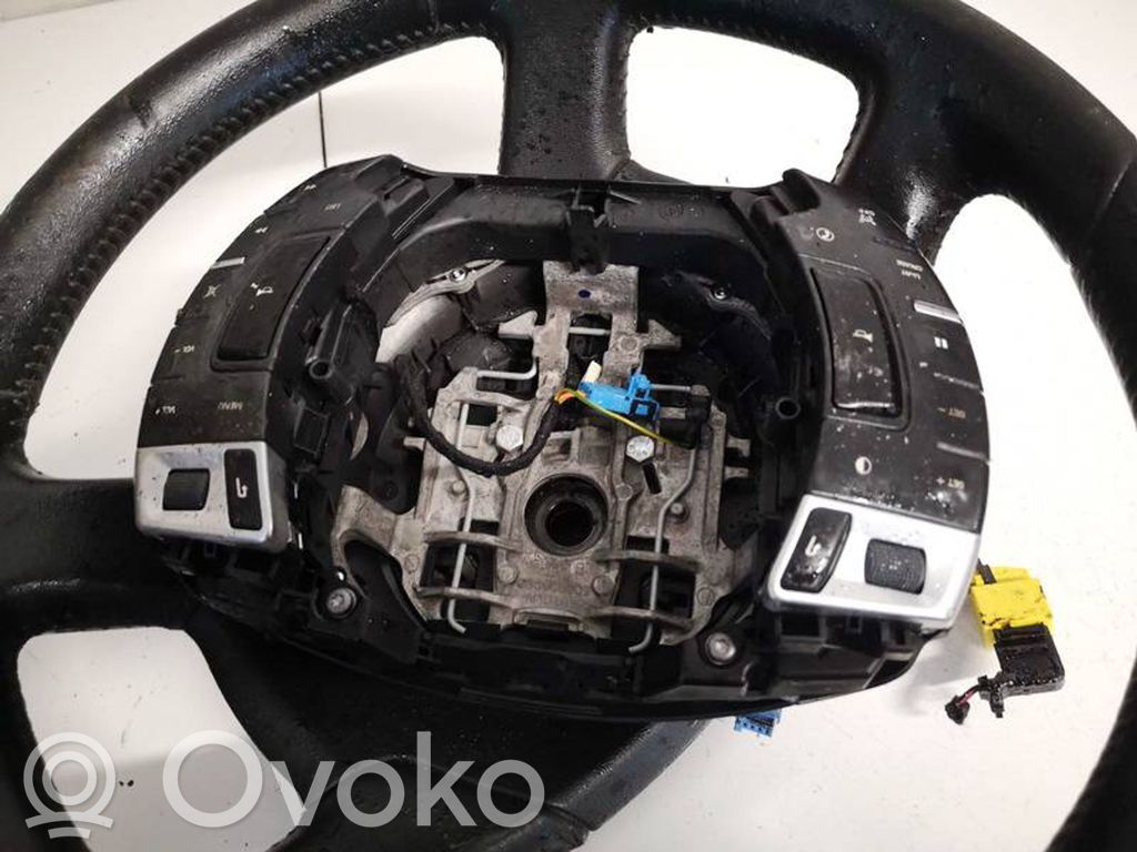 Boutons / interrupteurs volant   608004900,608004900