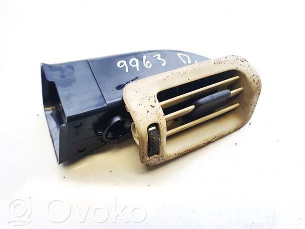 Grilă ventilație/ramă laterală bord   06E5365,06E5365