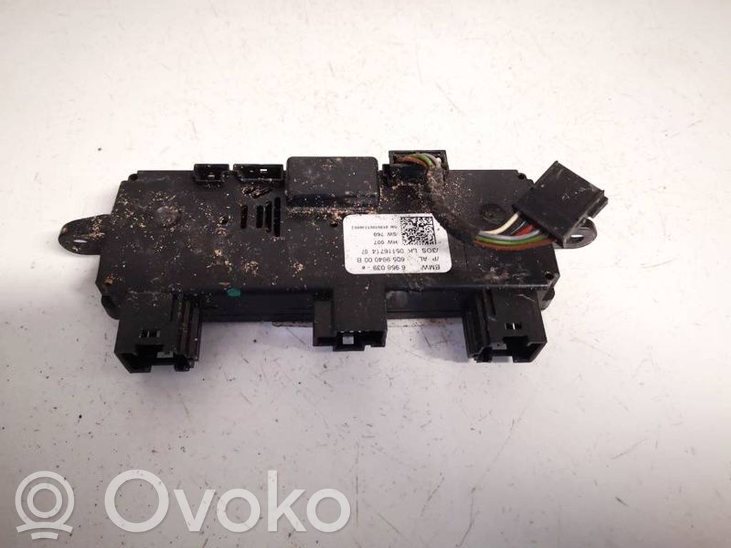 Muut ohjainlaitteet/moduulit   6958039,605984000B,605984000B,6958039